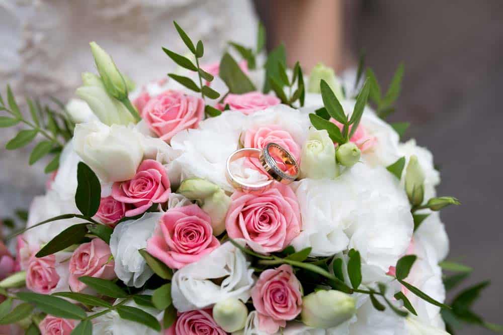 Shop Online or In Store for Top Quality Summer Wedding Flowers. Use Discounts Below for Flower Purchase Savings!